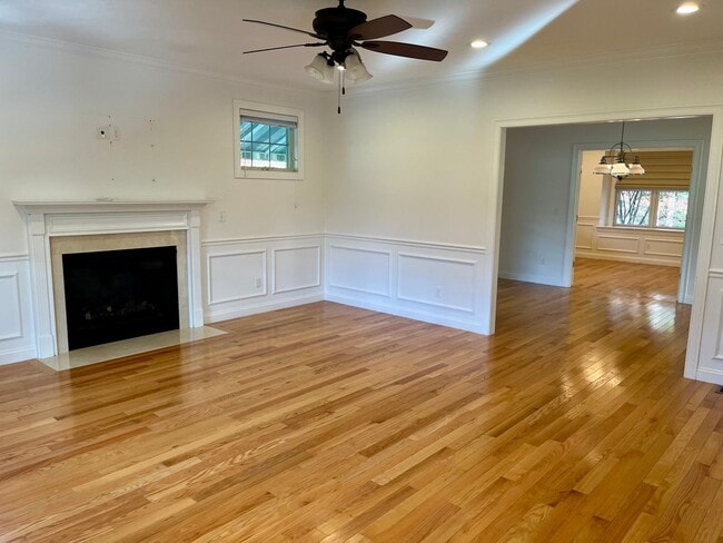 Photo - Lawton Lane Management Unidad LL-01