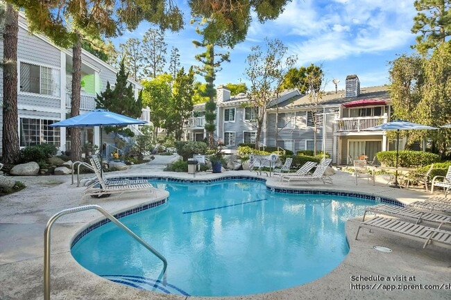 Building Photo - 1311 W Capitol Dr