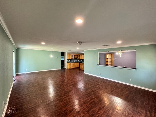 Photo - Move In Special! Roomy 2 bedroom 1 bath in...