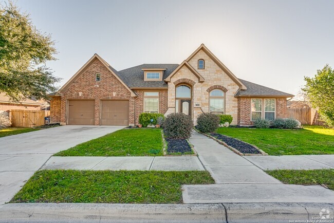 Building Photo - 1720 Oak Sprawl Rental