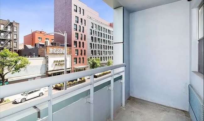 Photo - 152 Ludlow St Unit 3B