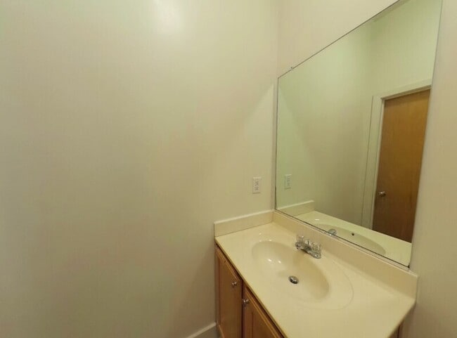 Photo - 301 Goshen St Unit 1C