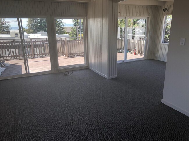 Photo - 2525 Benvenue Ave