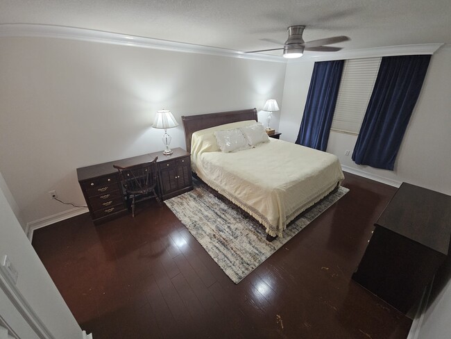 Building Photo - 99 SE Mizner Blvd Unit 6xx Rental