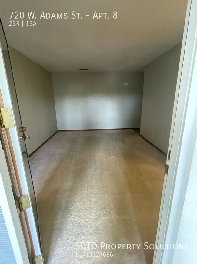 Photo - 720 W Adams St Unidad Apt. 8