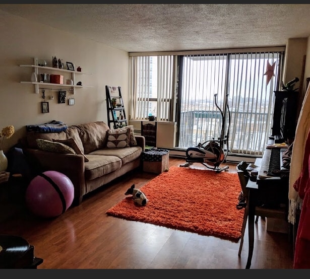 Photo - 2740 N Pine Grove Ave Condo Unit 12H