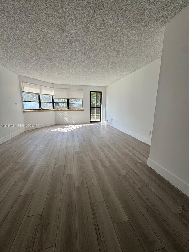 Building Photo - 20860 San Simeon Way Unit 108-6