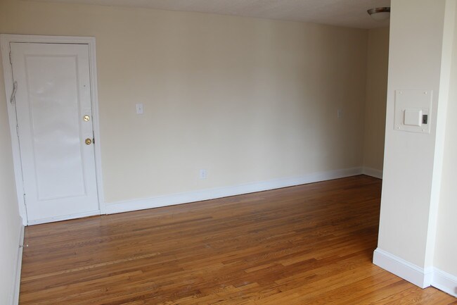 1620 C Street Apartments