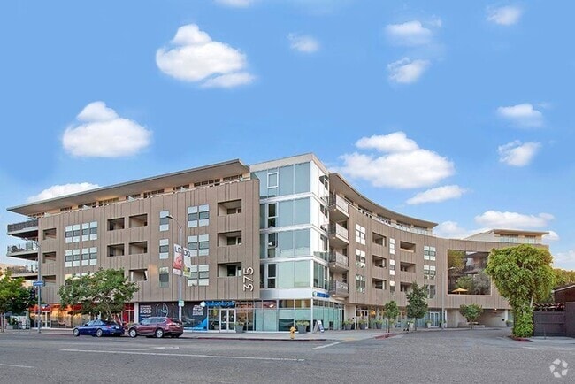Sophisticated Living: Fiona Apartments West Hollywood - Fiona Rental