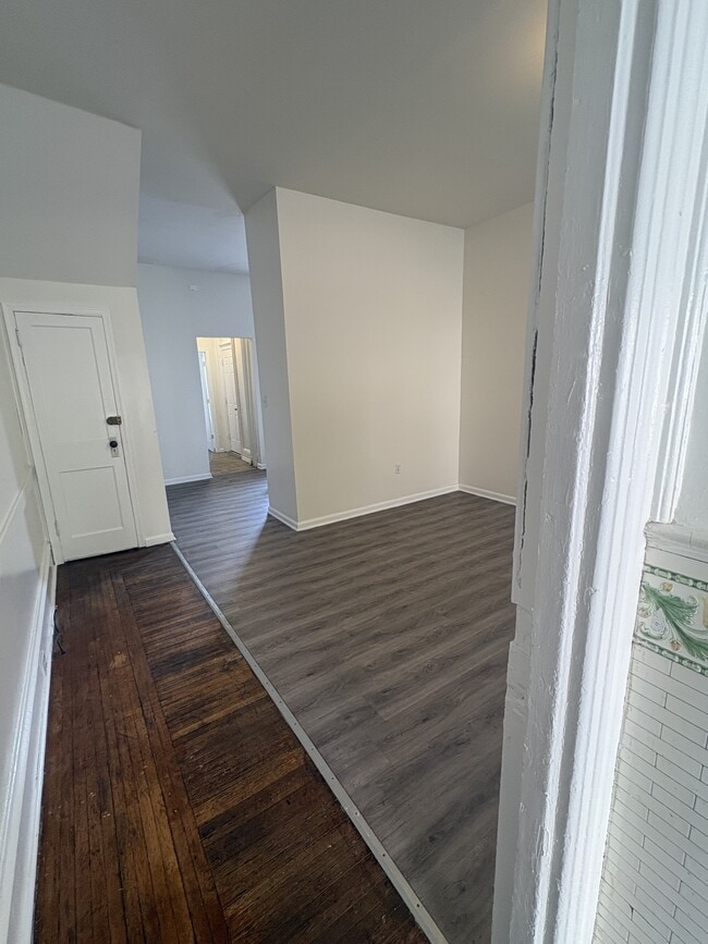 Photo - 214 S 13th St Unit 1F
