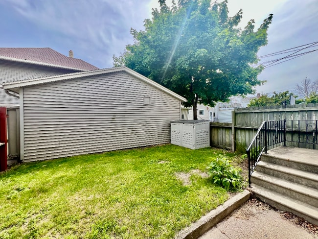 Photo - 716 N 9th St