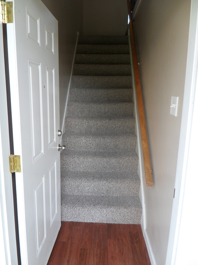 Photo - 5526 Humbert Rd