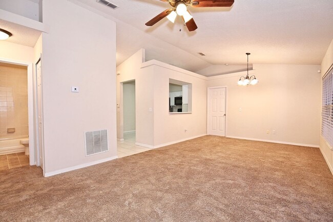 Photo - Spacious 3/2 Home with a 2 Car Garage Located in Lake Crescent Pines - Clermont