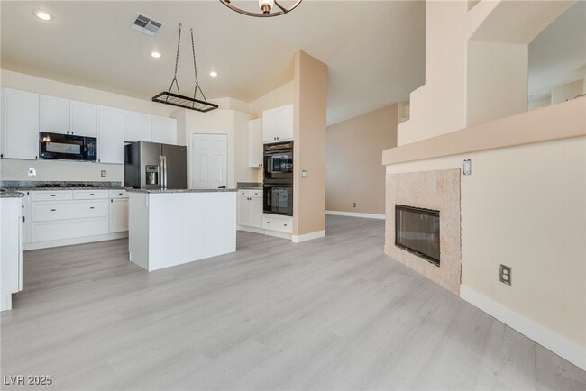 Photo - 1340 Rolling Sunset St