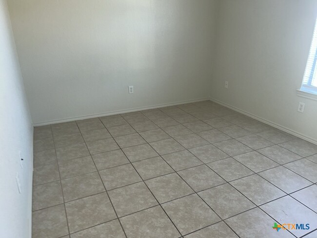 Photo - 3307 Toledo Dr Unidad B