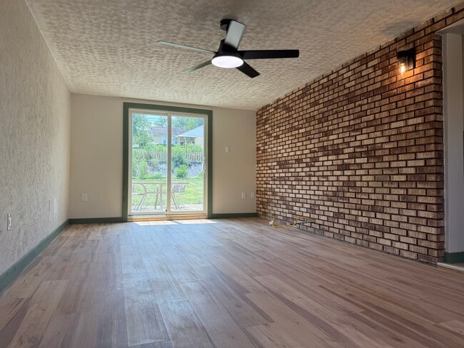 Photo - 10 Lincoln St