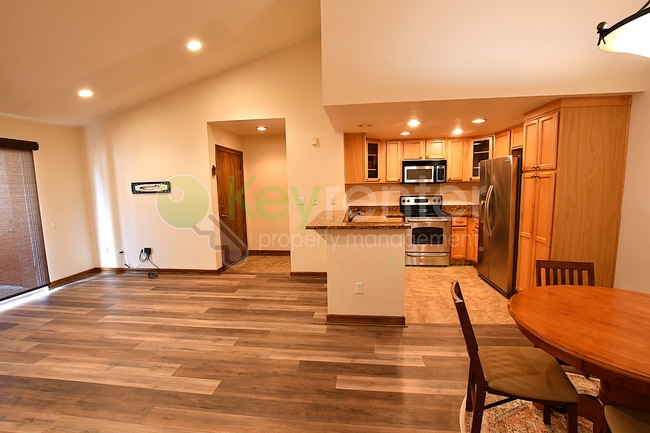 Photo - Rancho Bernardo condo| Villa Taviana | Poway School District| Unit 9