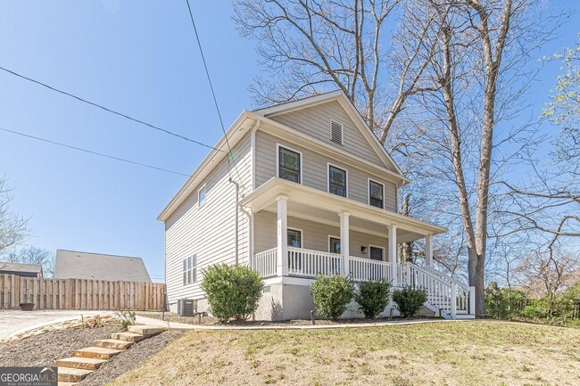 Photo - 1303 Hill St SE