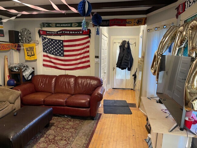 Photo - Maryland Lower near UWM