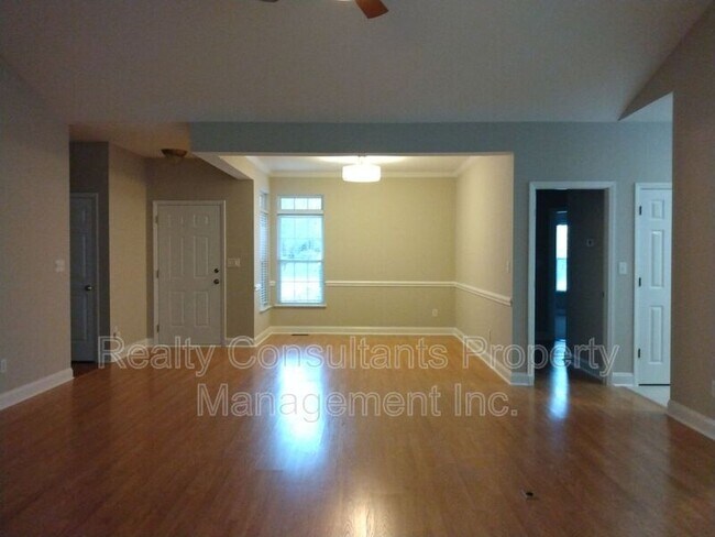 Photo - 7106 Holly Glen Ct