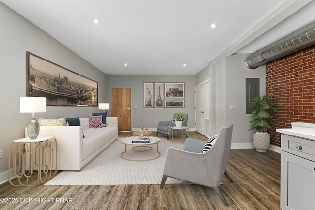 Building Photo - 27 Washington St