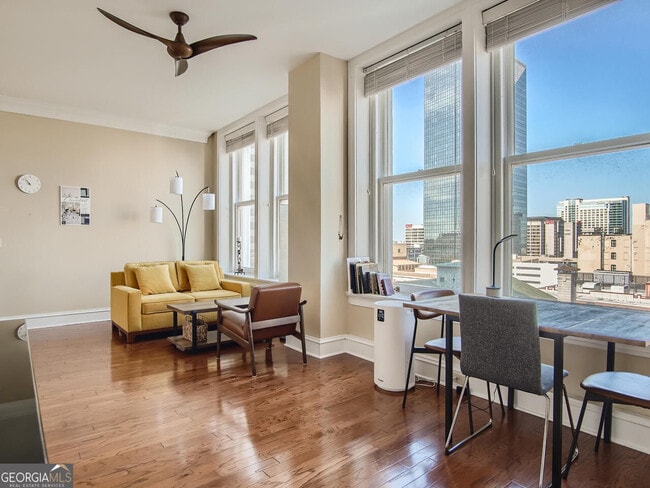 Photo - 57 Forsyth St NW Unit 9C