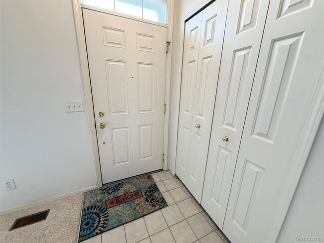 Photo - 29419 Glen Oaks Blvd E