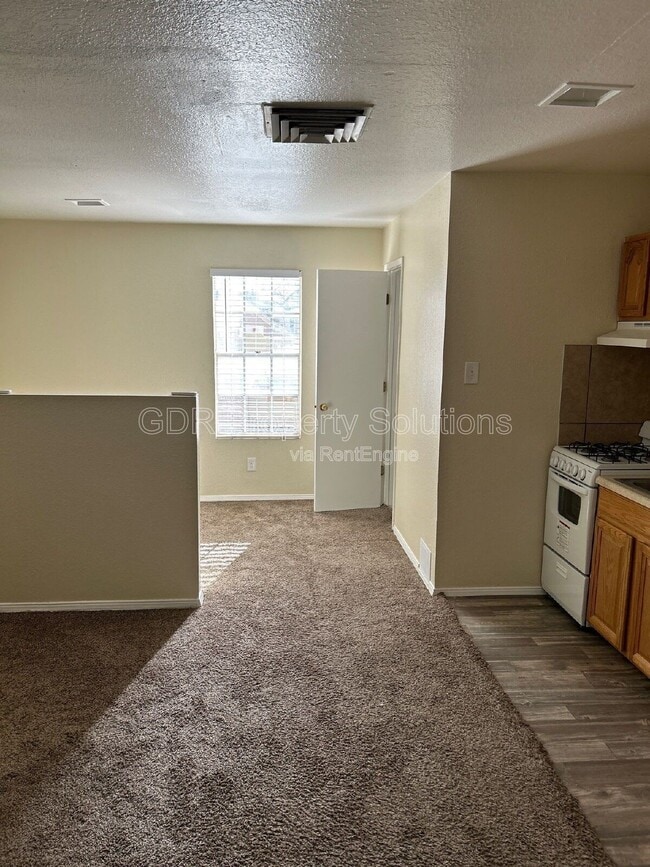 Photo - 401 14th St NW Unidad 34