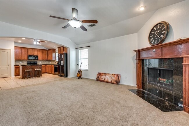 Building Photo - 13253 Poppy Hill Ln