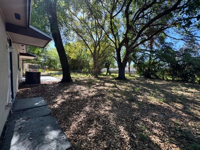 Photo - 4566 Chateau Rd