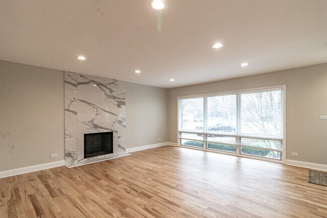 Photo - 1240 Warrington Rd