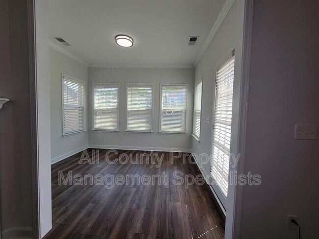Photo - 1171 Bergenfield Ln