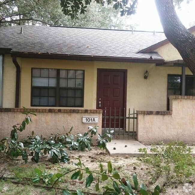 Building Photo - Silver Springs Shores Unit 102A Rental