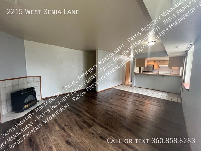 Photo - 2215 W Xenia Ln