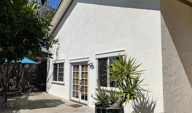 Great location, quiet, 2 bedroom, 1 bath, ... - Great location, quiet, 2 bedroom, 1 bath, ...