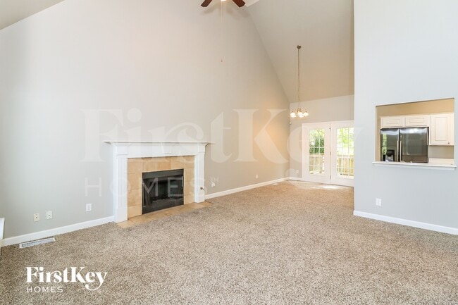 Photo - 2630 Argo Dr SE