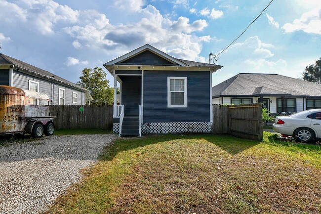 Building Photo - 1117 Fred St