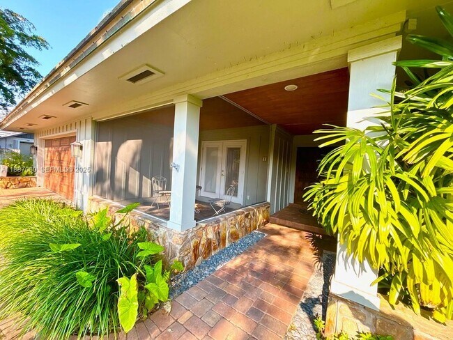 Photo - 1 Balfour Rd E