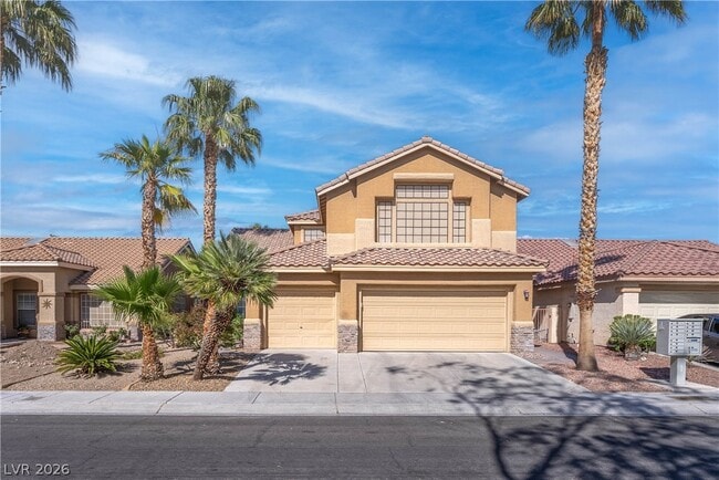 Building Photo - 1748 Royal Canyon Dr