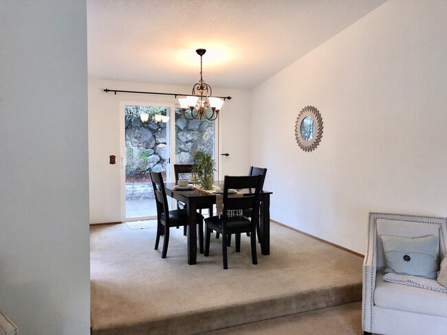 Photo - Lynnwood Home (Reduced rent until May 30th)