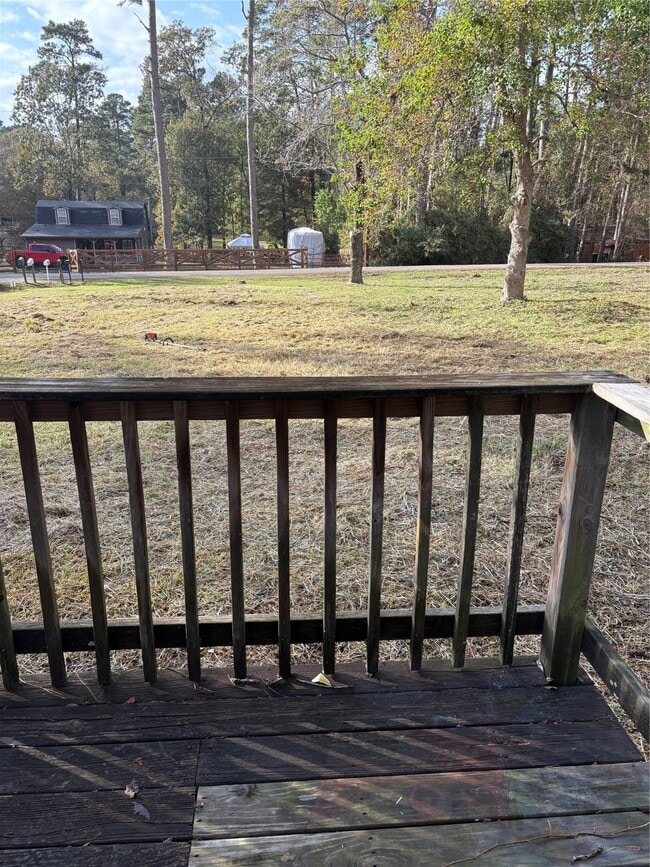 Photo - 905 St Lawrence River Rd