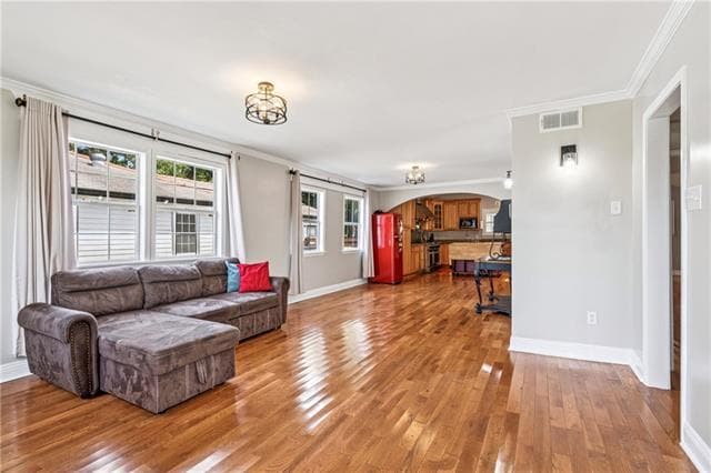 Photo - 9523 Palm St