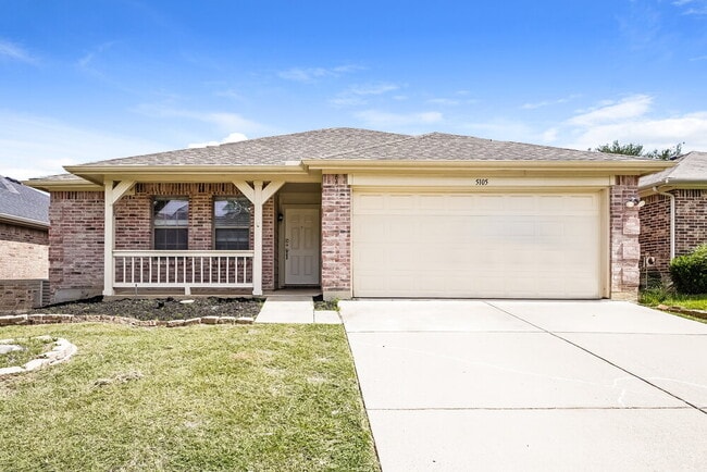 Building Photo - 5105 Raymond Dr Rental
