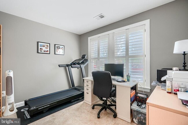 Building Photo - 432 Grand St