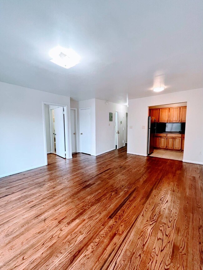 Photo - 57-02 Van Horn St Townhome