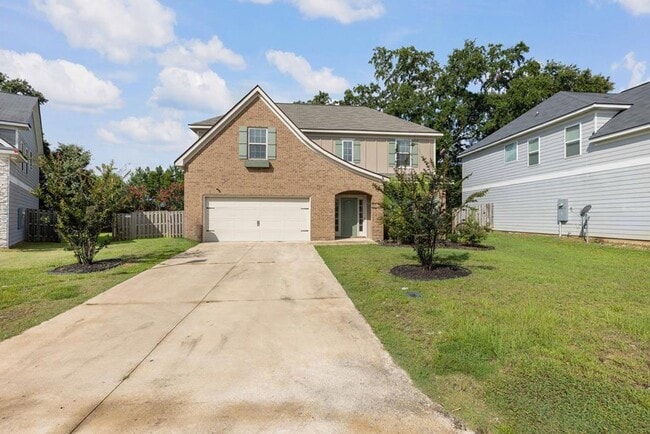 Photo - 112 White Oak Pl