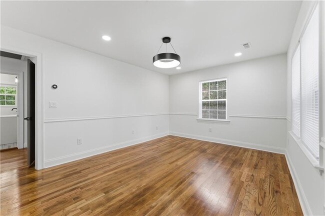 Photo - 2762 Oldknow Dr NW