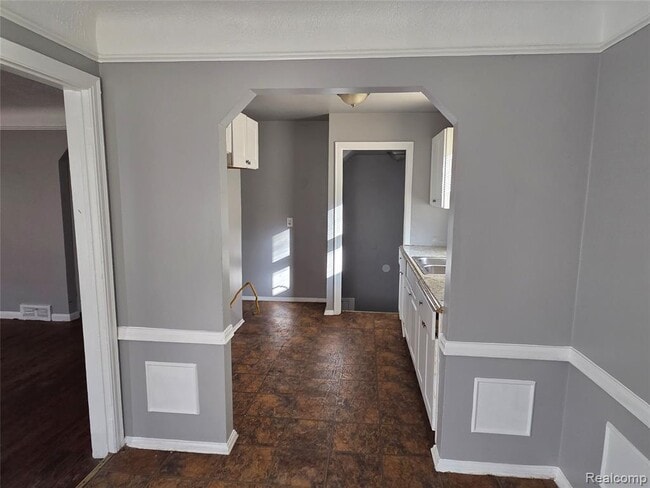 Photo - 19496 Braile St