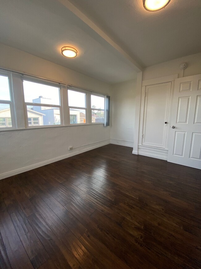 117 Paloma Ave