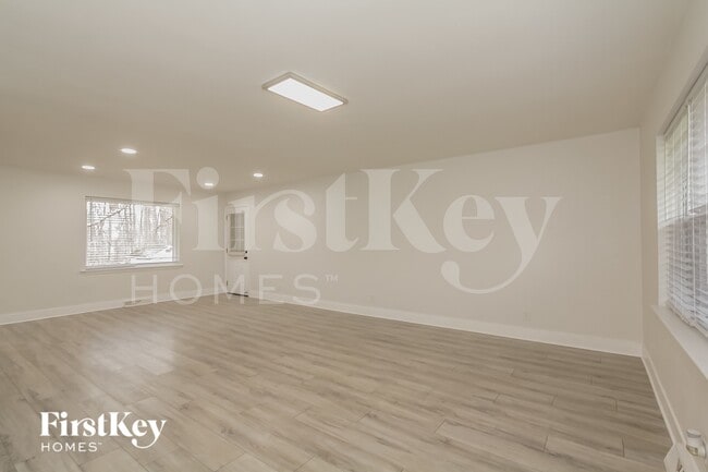 Photo - 2408 Gemway Dr